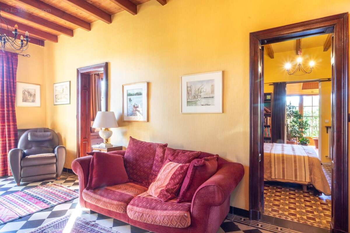 Maison à POMMIERS-MOULONS