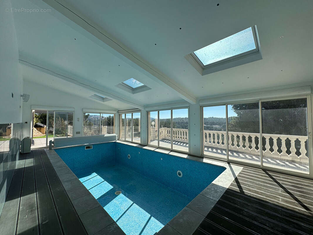 Maison à ENSUES-LA-REDONNE