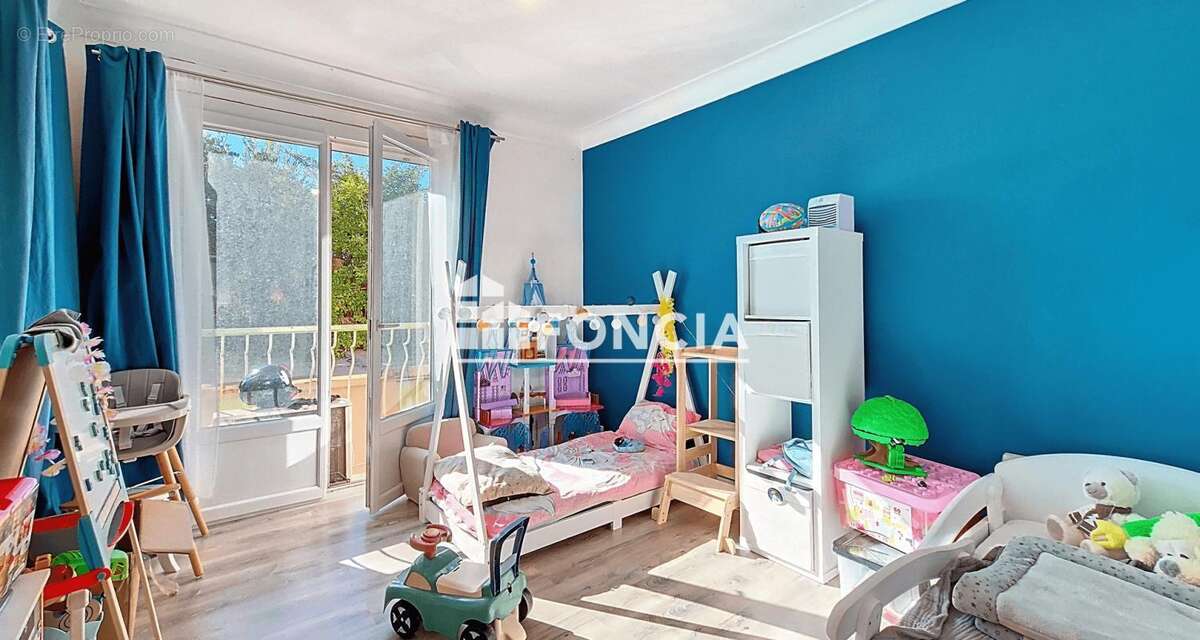 Appartement à COGOLIN