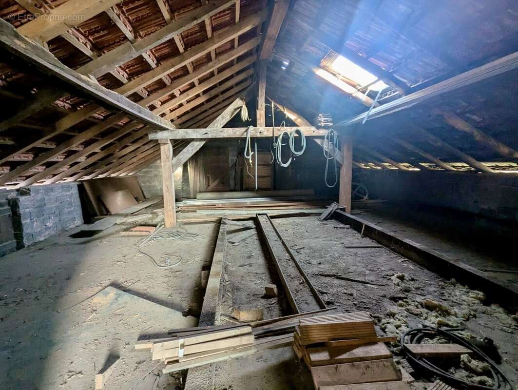 Maison à VAHL-LES-FAULQUEMONT