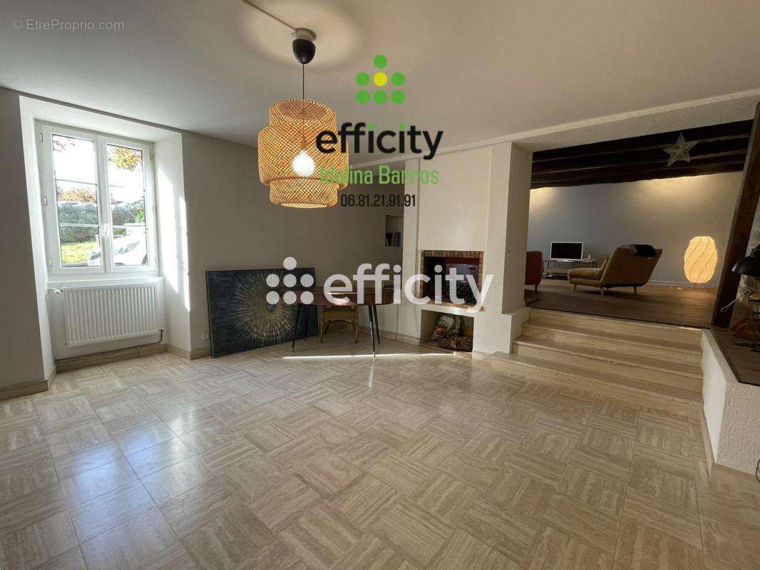 Maison à SAINT-AMANT-DE-BOIXE