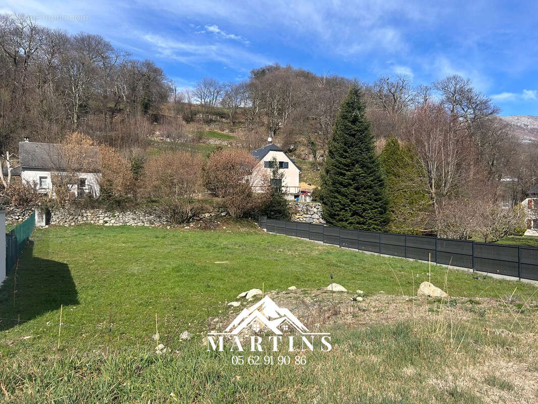 Terrain à ARGELES-GAZOST