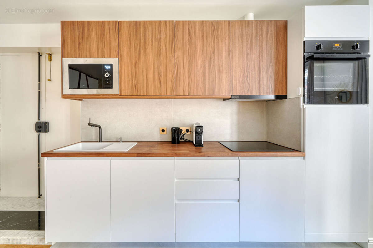 Appartement à PARIS-18E