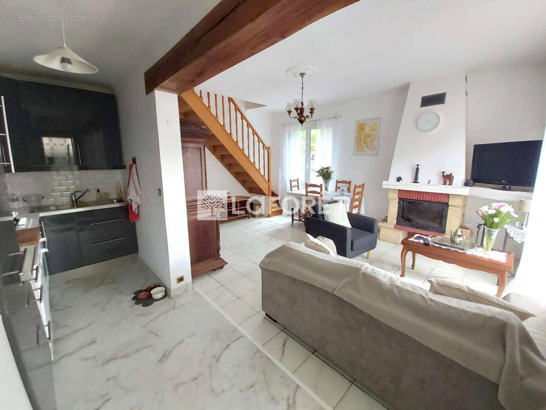 Maison Gagny quartier des Limites - photo 4