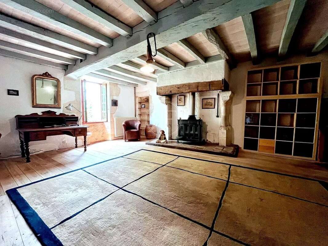 Maison à LA LANDE-DE-FRONSAC