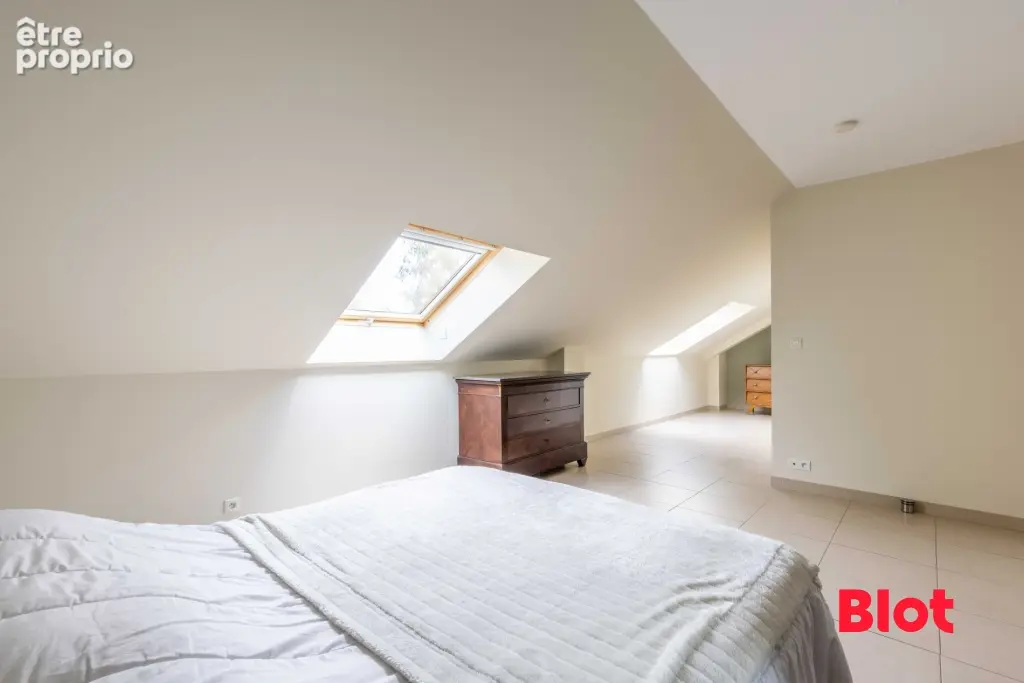 Maison 8 pièces 243 m² à vendre à Sens-De-Bretagne (35490) - photo 8
