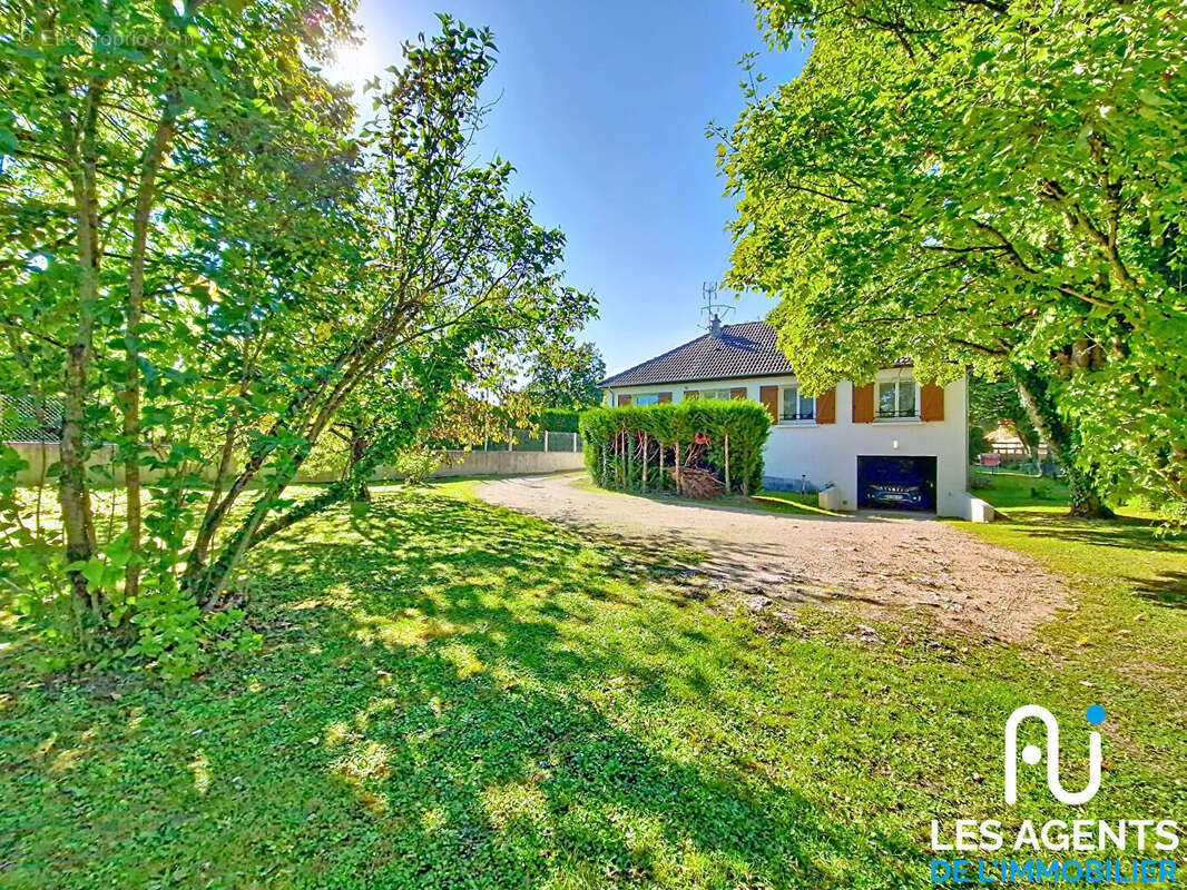 Maison à MEUNG-SUR-LOIRE