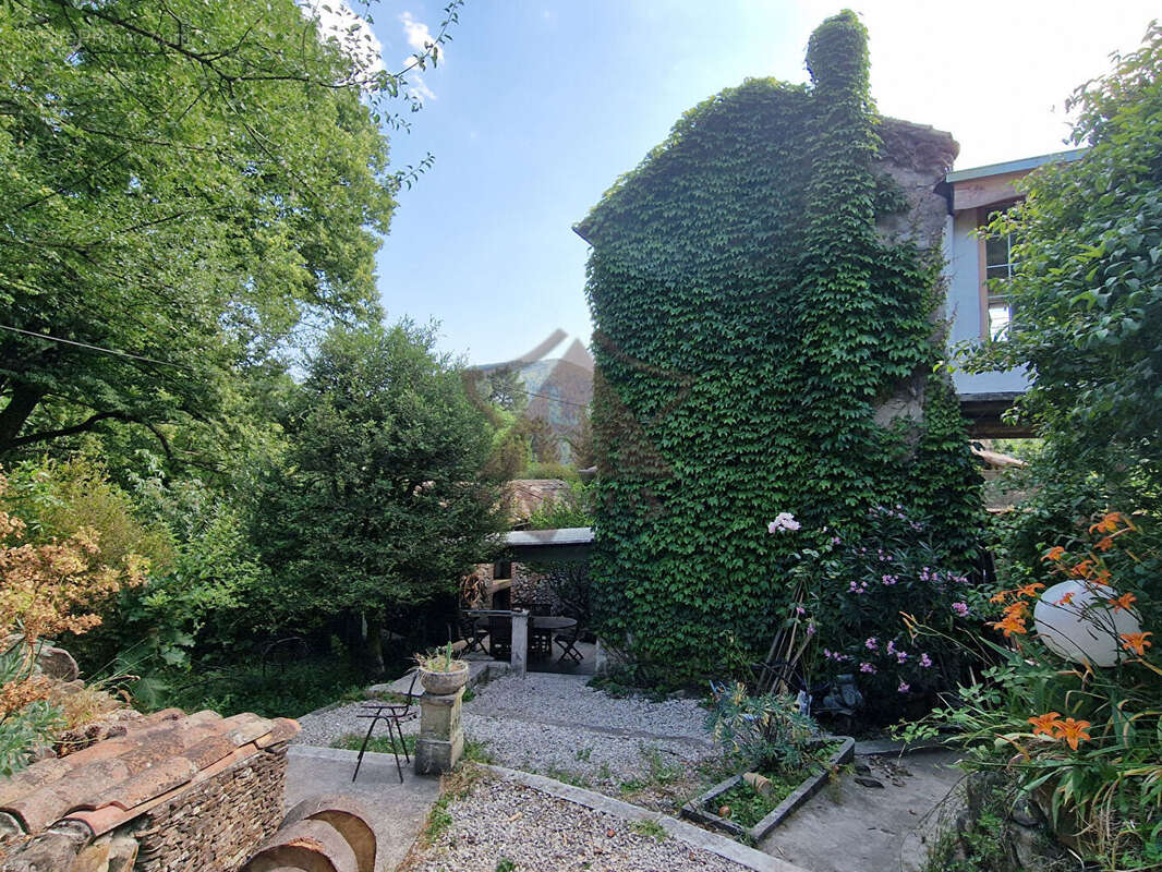 ensemble immobilier en pleine nature - photo 3