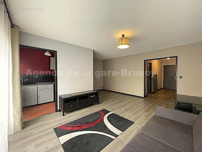Pièce de vie - Appartement à BRUNOY