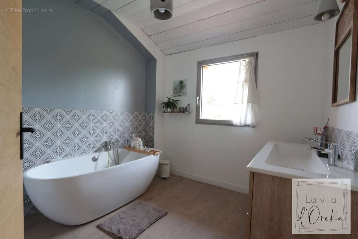 Maison à PARENTIS-EN-BORN