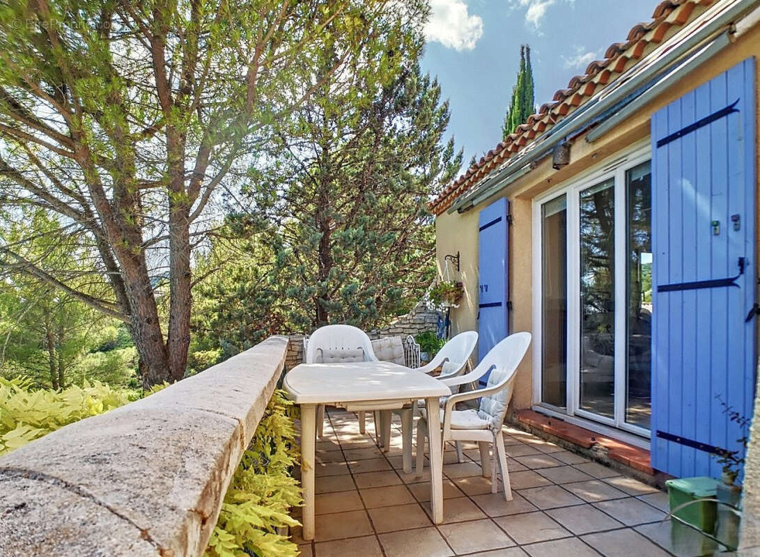 Maison à VAILHAUQUES