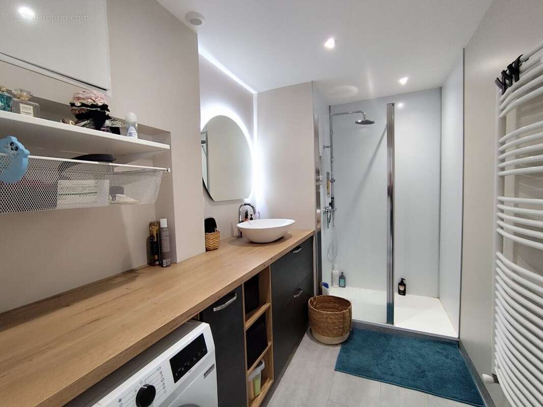 Appartement à SAINT-MAURICE-DE-LIGNON