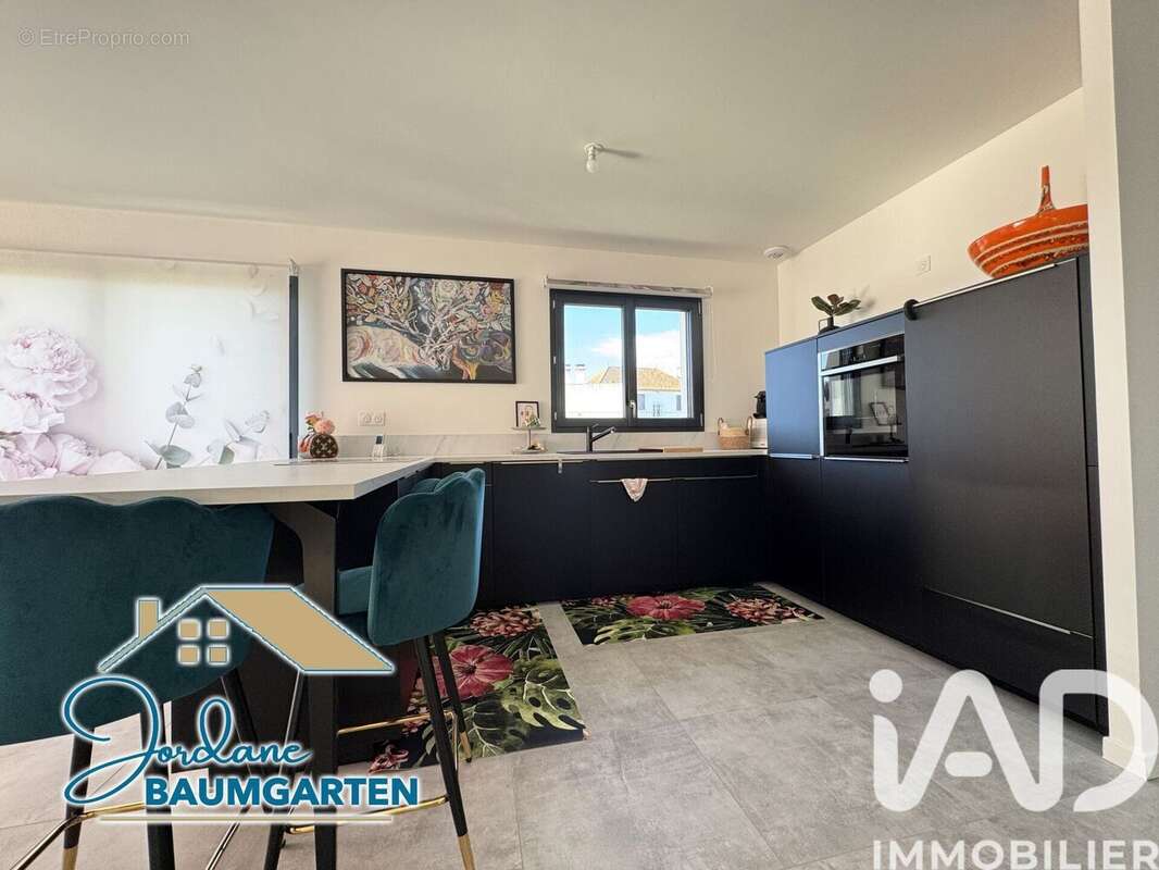 Maison 98 m² à L'eguille  - photo 2