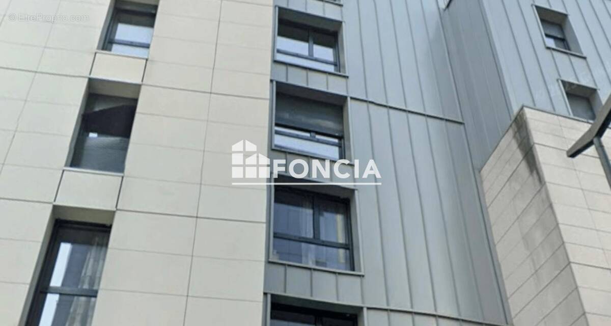 Appartement à COLOMBES