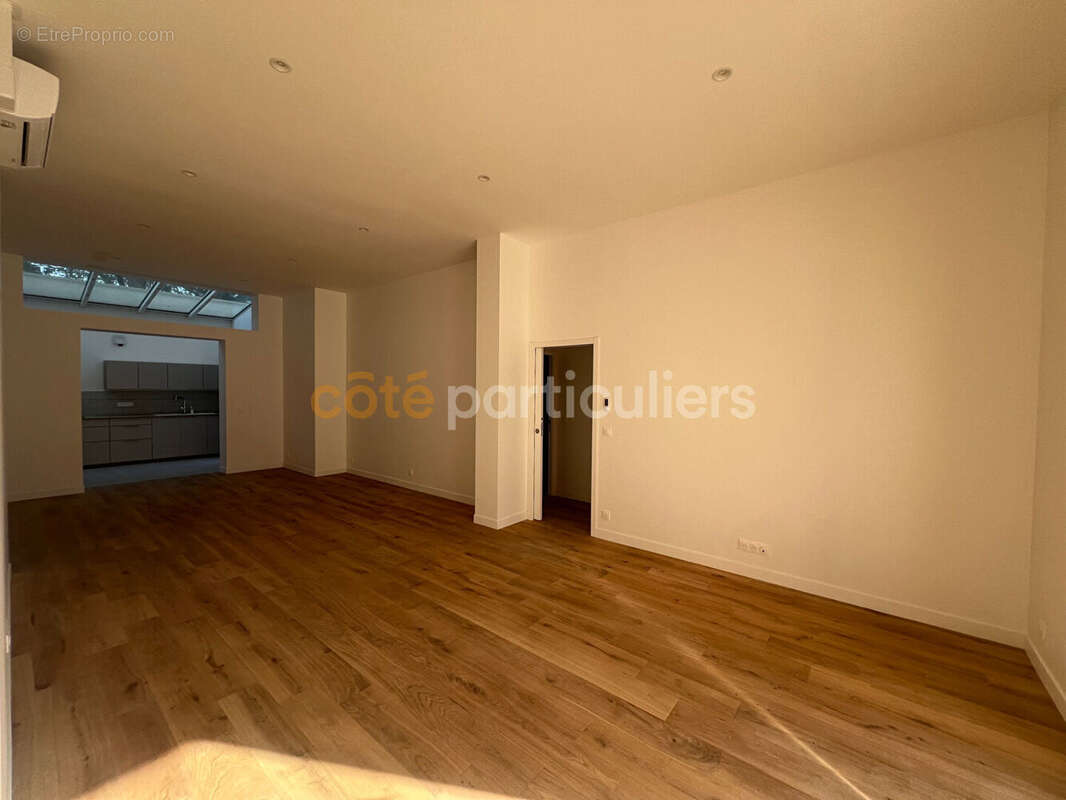 Appartement  hyper centre Royan 4 pièce(s) 115 m2 - photo 2