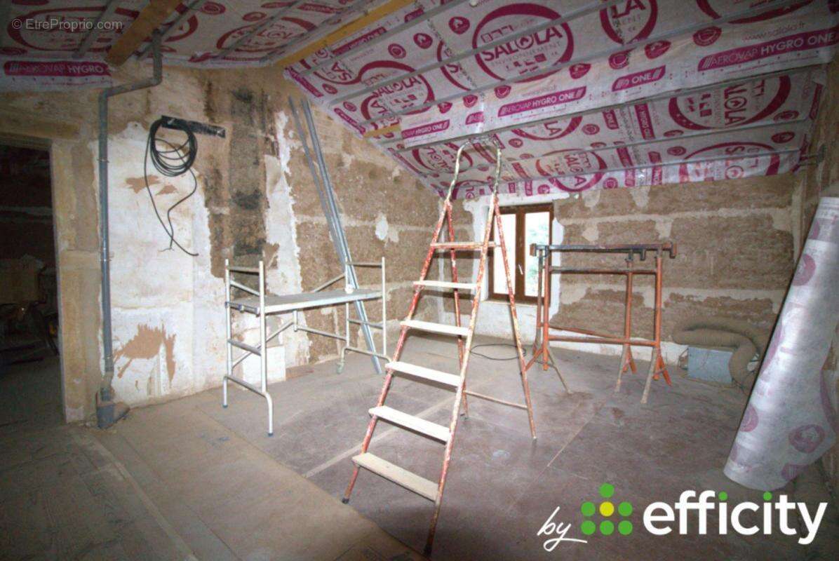 Maison à SOURCIEUX-LES-MINES