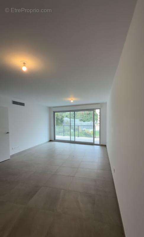 Appartement à BEAUSOLEIL