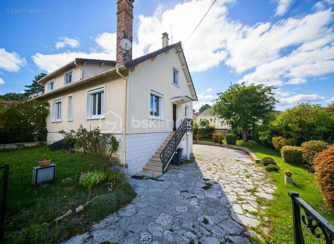 Maison à CHARTRETTES