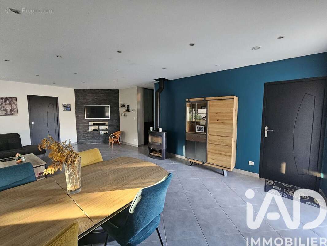 Photo 3 - Maison à MAGNAC-SUR-TOUVRE