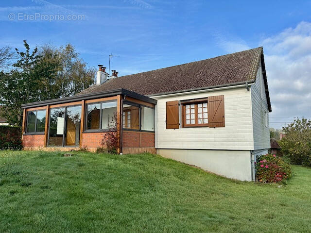 Maison à NEUFCHATEL-EN-BRAY