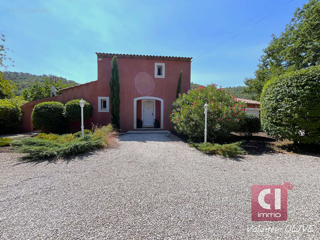 Maison Neoules 5 pièces 143 m2 - Piscine, Dépendance, Pool house, Garage et Carport. - photo 17