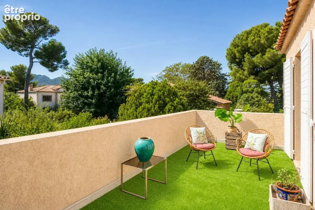 Villa de 5 pièces de 137 m² à Marseille - photo 4