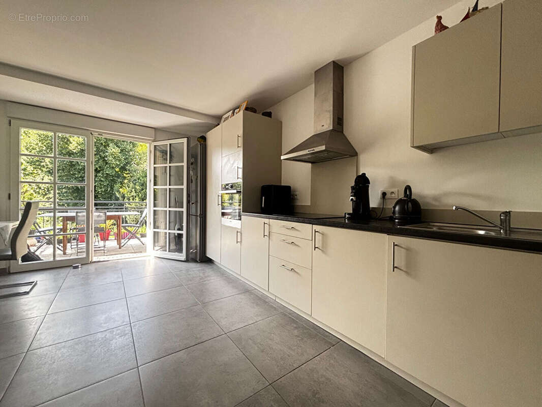 ROSHEIM - Appartement 4 pièces 81m² + terrasse sud - photo 6
