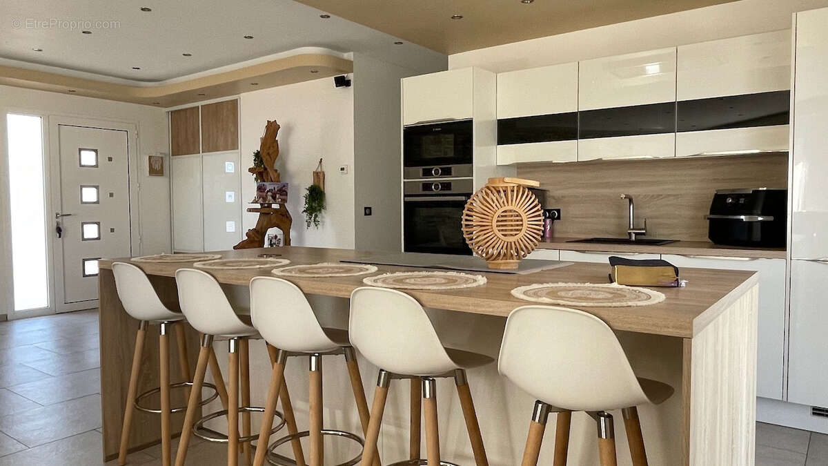 Maison à SAINT-DENIS-DU-BEHELAN