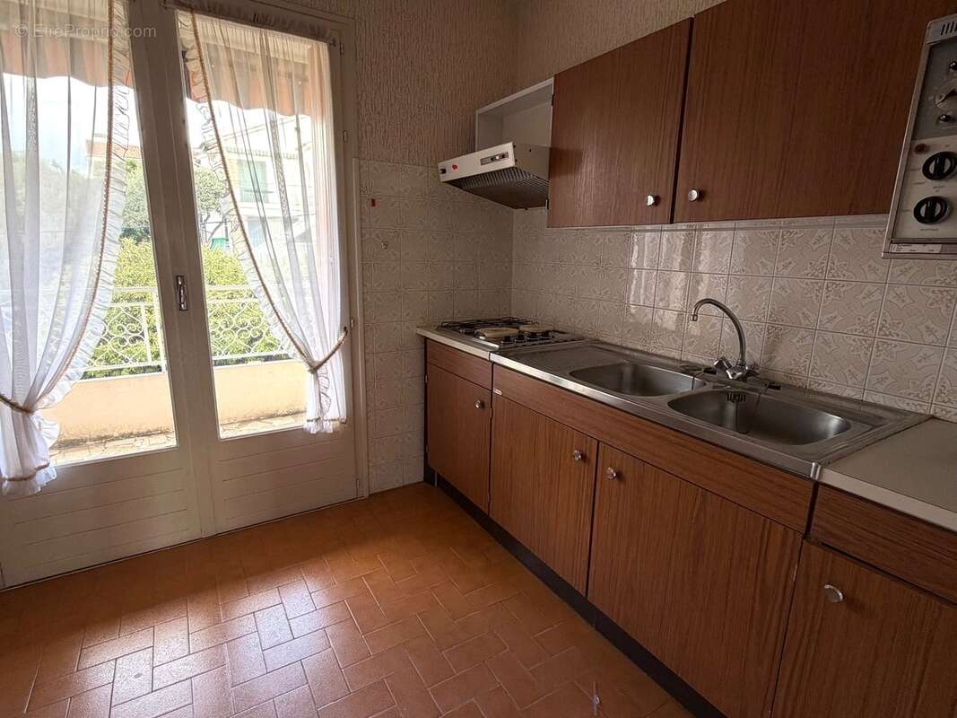 Appartement à SIX-FOURS-LES-PLAGES