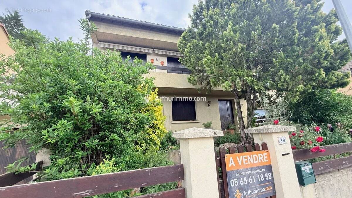 Maison à CREISSELS