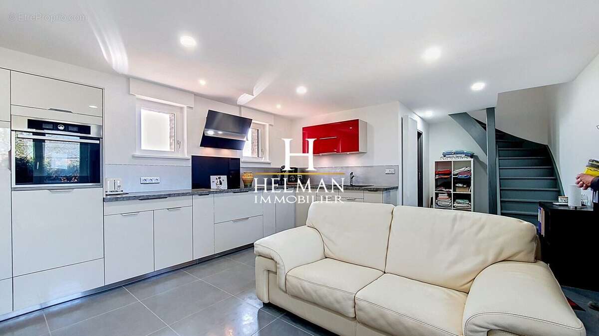 Maison à BUYSSCHEURE