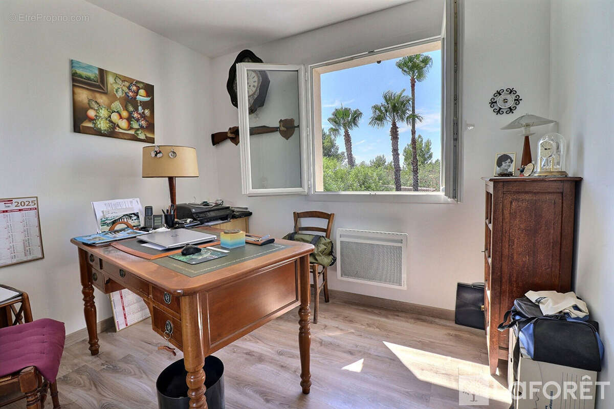 Maison à LA LONDE-LES-MAURES