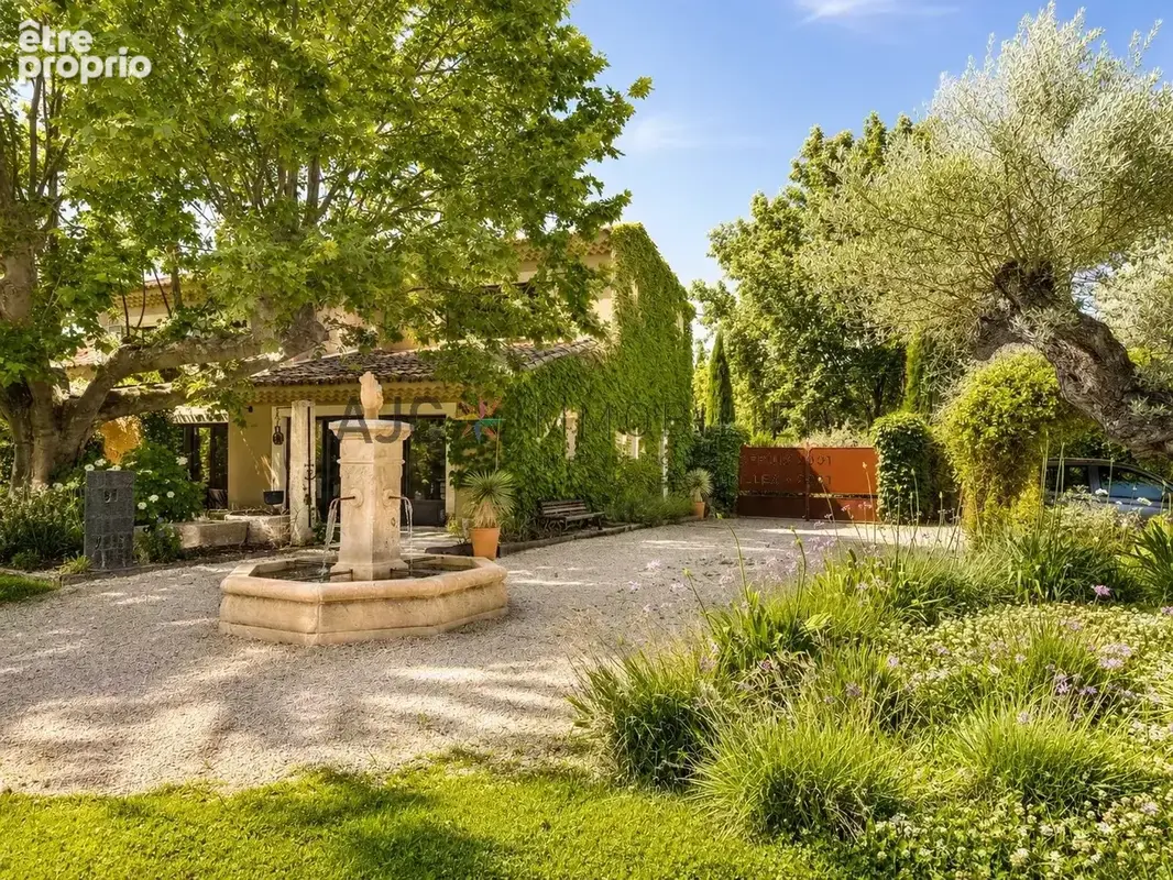 Mas avec piscine, oliveraie et espace indépendant – Saint-Rémy-de-Provence - photo 4