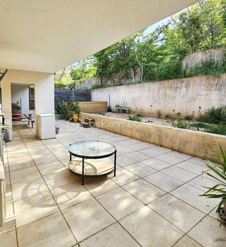 Appartement à MARSEILLE-11E