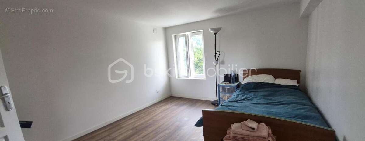Maison mitoyenne et  rénovée de 80m² - photo 4