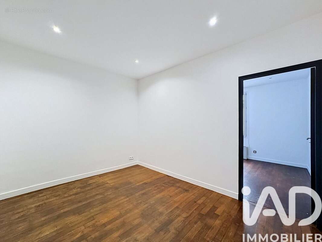 Photo 4 - Appartement à GENNEVILLIERS