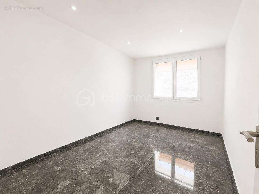 Maison contemporaine de plain-pied avec dépendance – 134 m² – Terrain 685 m² – Saint-Christol-lez-Alès (Montèze) - photo 11