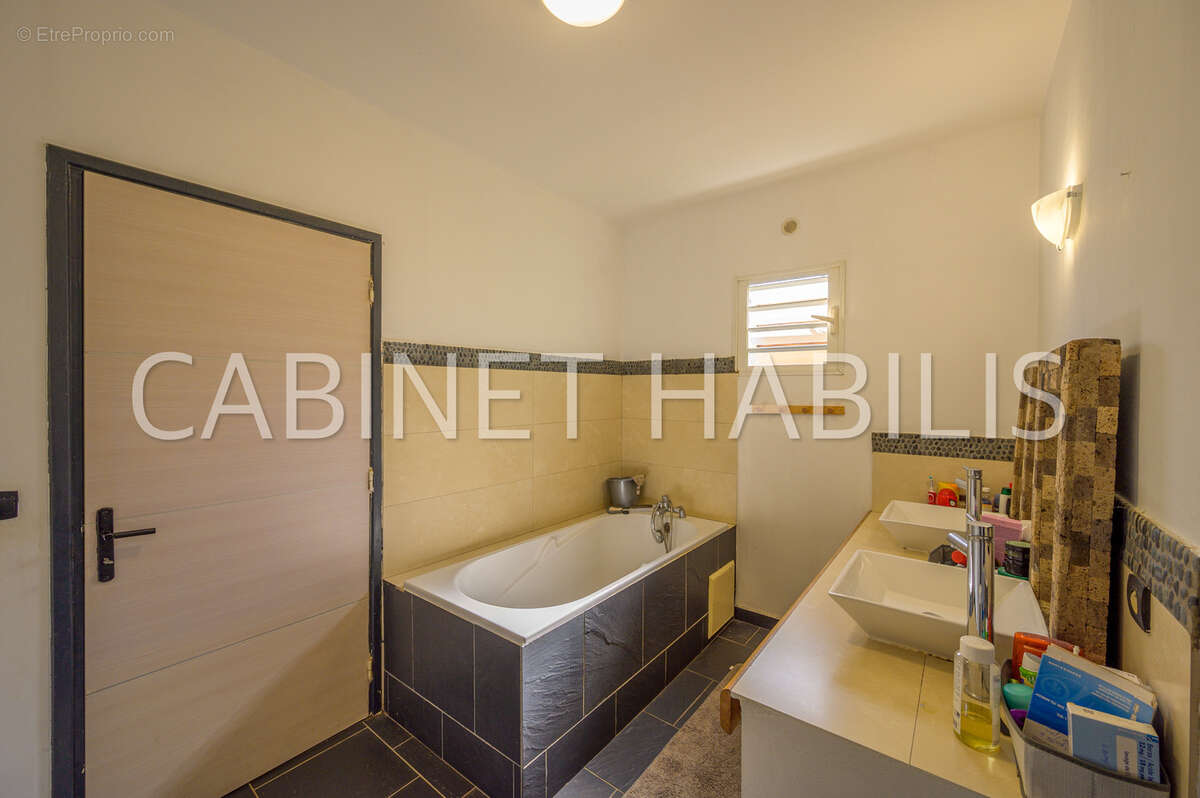 Maison à SAINT-PIERRE