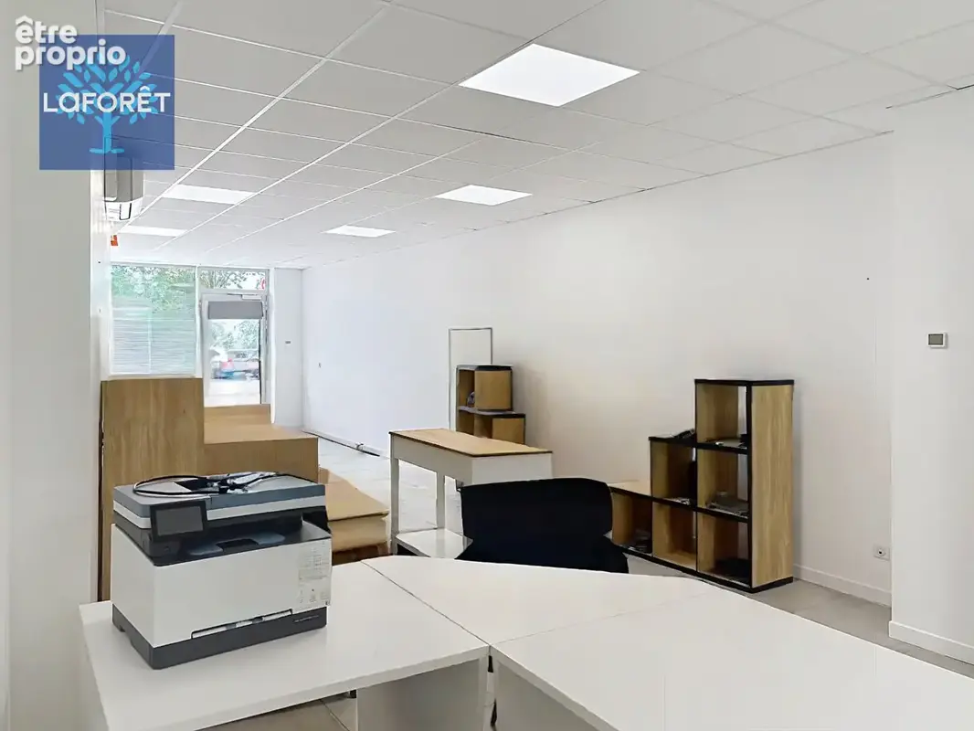 À vendre - Local commercial de 81 m² - Chaponost - photo 3