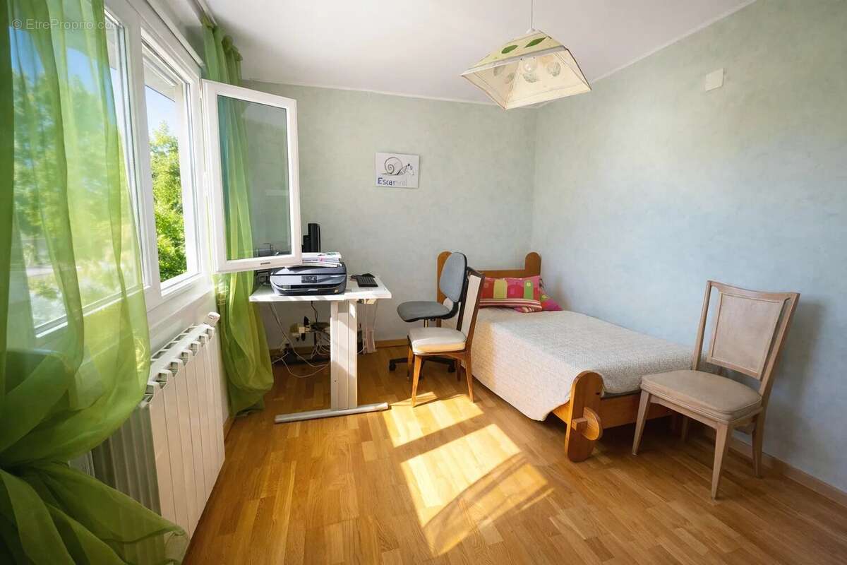 Maison à FONTENAY-TRESIGNY