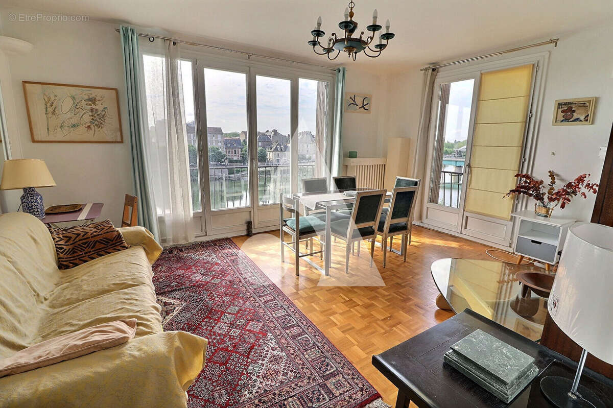 Appartement à PONTOISE