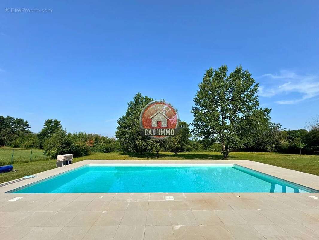 Maison à SAINT-NEXANS