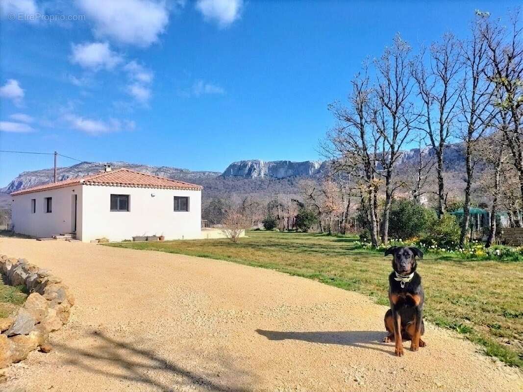 Maison à PLAN-D'AUPS-SAINTE-BAUME