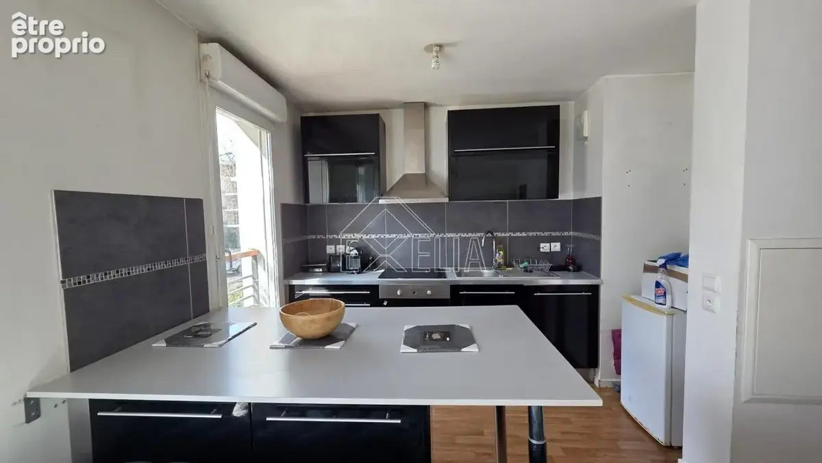 Appartement 3 pièces de 65 m² avec balcon 2 places de parking en sous sol , Bord de Seine - photo 3