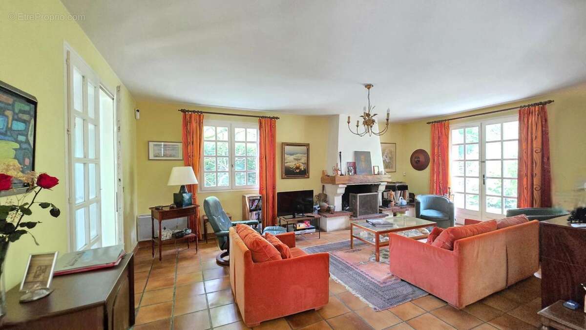 Maison à CHANTILLY