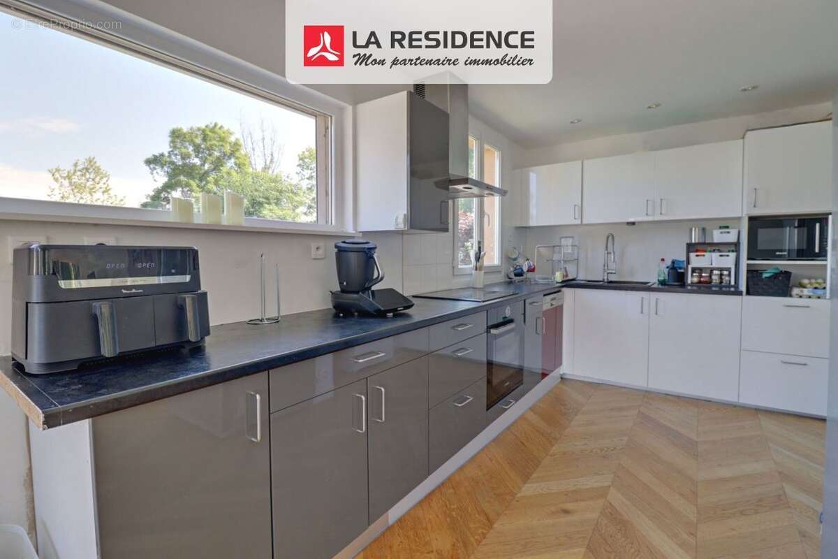 Maison 110 m² à Carrieres-Sous-Poissy  - photo 5