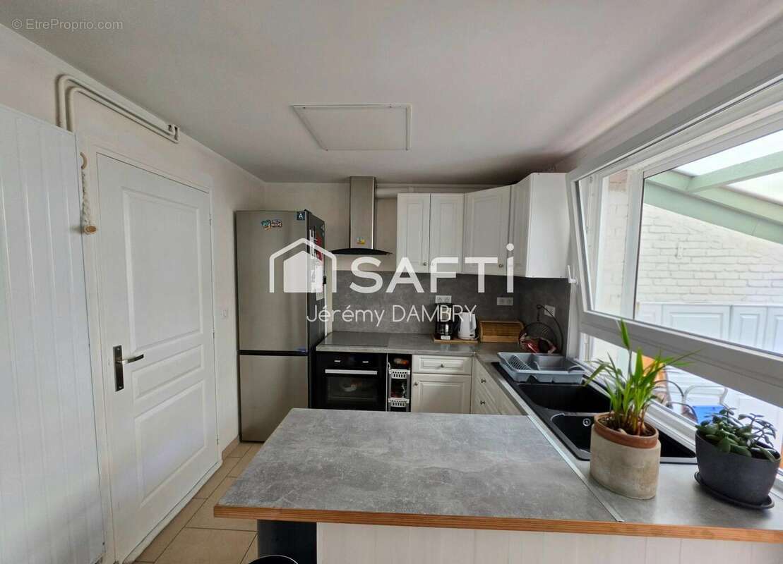 Maison 80 m² à Loos  - photo 4