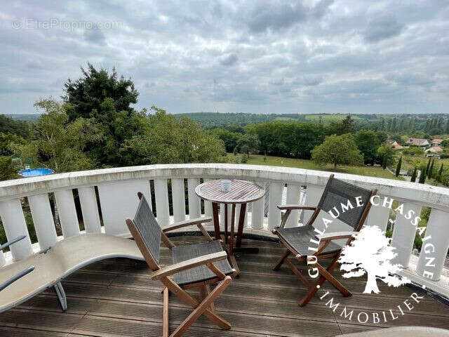 Maison à SAINT-AMAND-MONTROND