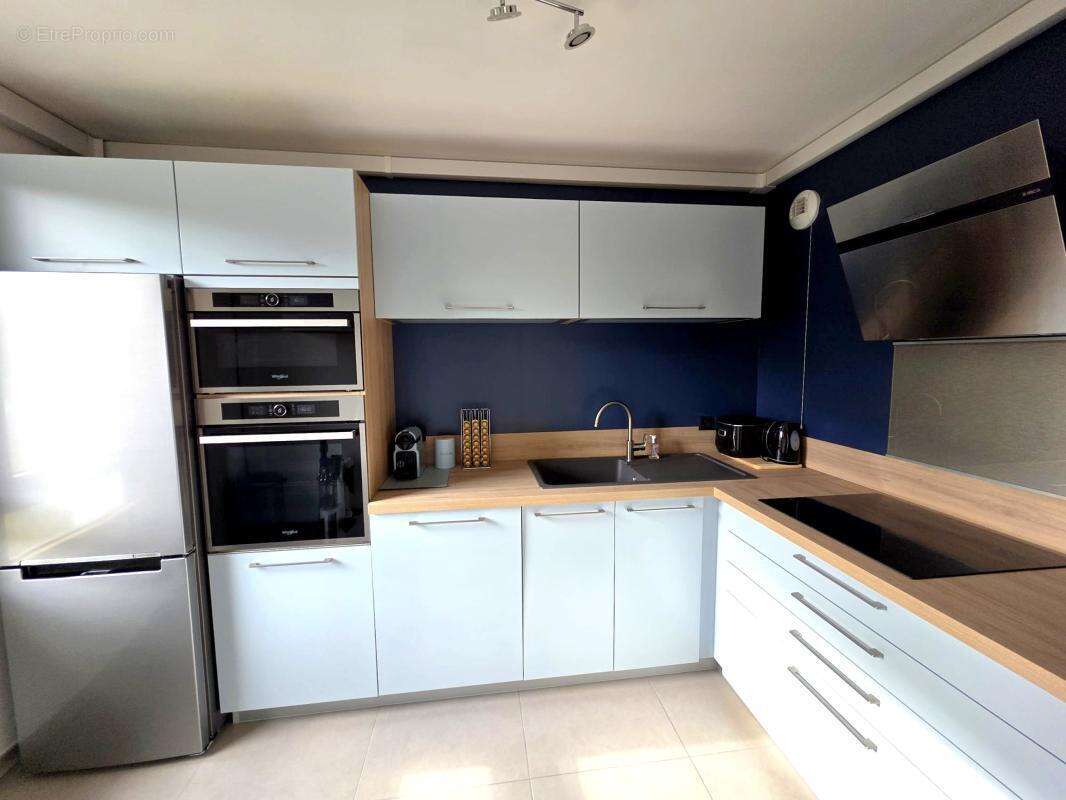 Appartement à CHARBONNIERES-LES-BAINS