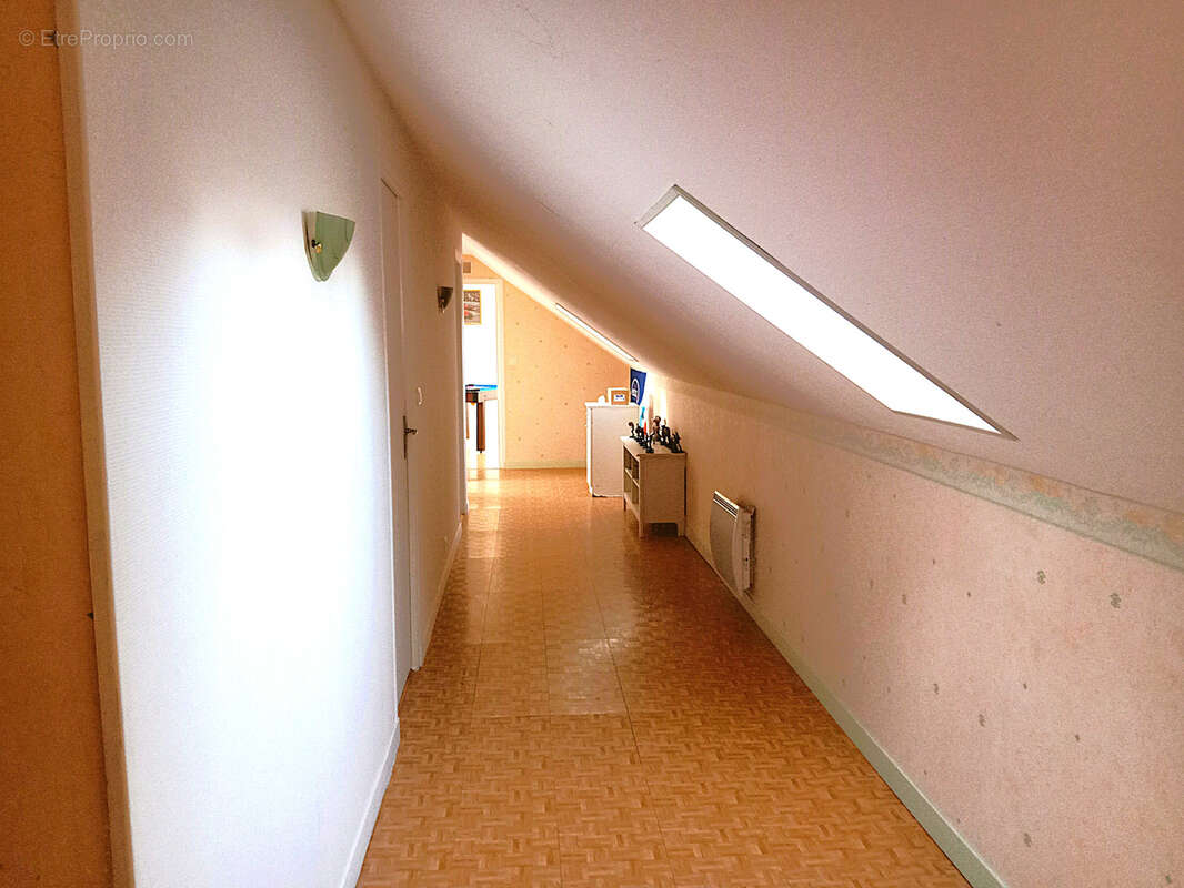 Maison à FAINS-LA-FOLIE